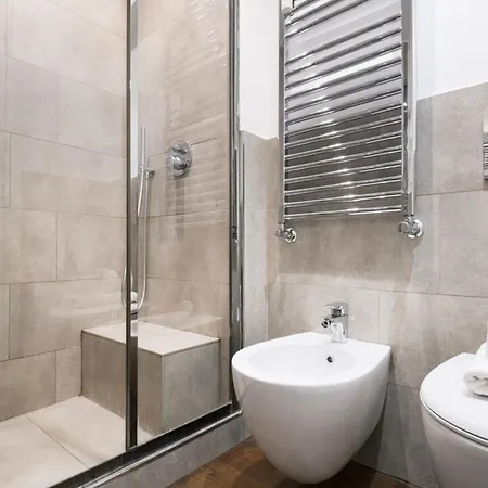 Easylife - Bilocale In Zona Centrale/lima Apartment