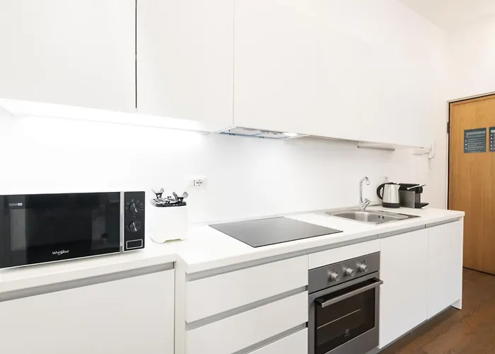 Apartment Easylife - - Vitruvio 4 - *